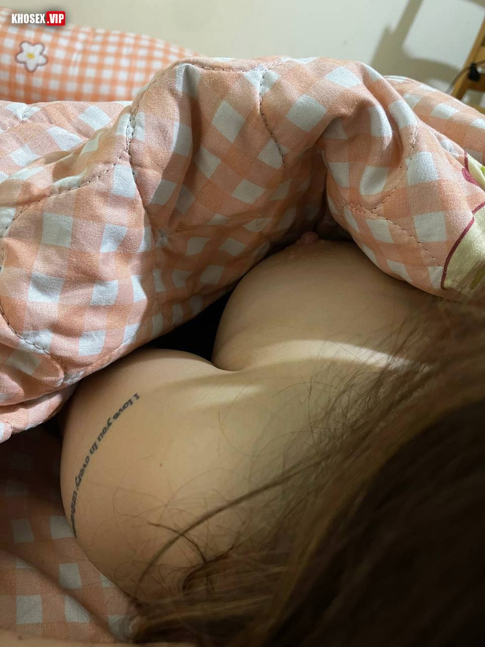 Chịch em kính cận dâm đãng bú cu điêu luyện (Full Clip + Pic) - Hình 13