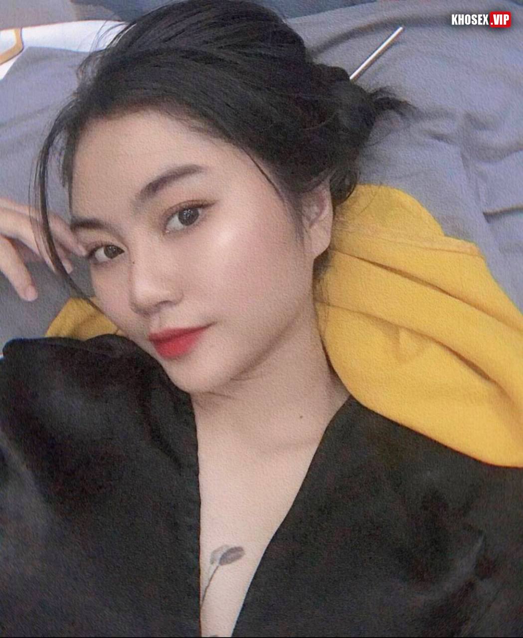 Chịch em mẫu ảnh vú to xinh ngon trong nhà nghỉ - Phần 2 - Hình 12