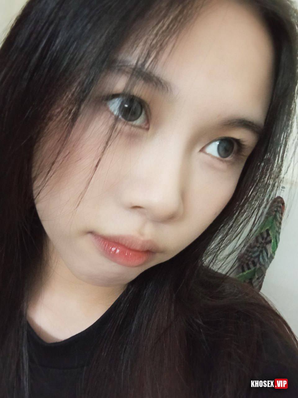 Full Clip Em gái cực xinh lộ clip sex địt nhau với bạn trai – P5 - Hình 04