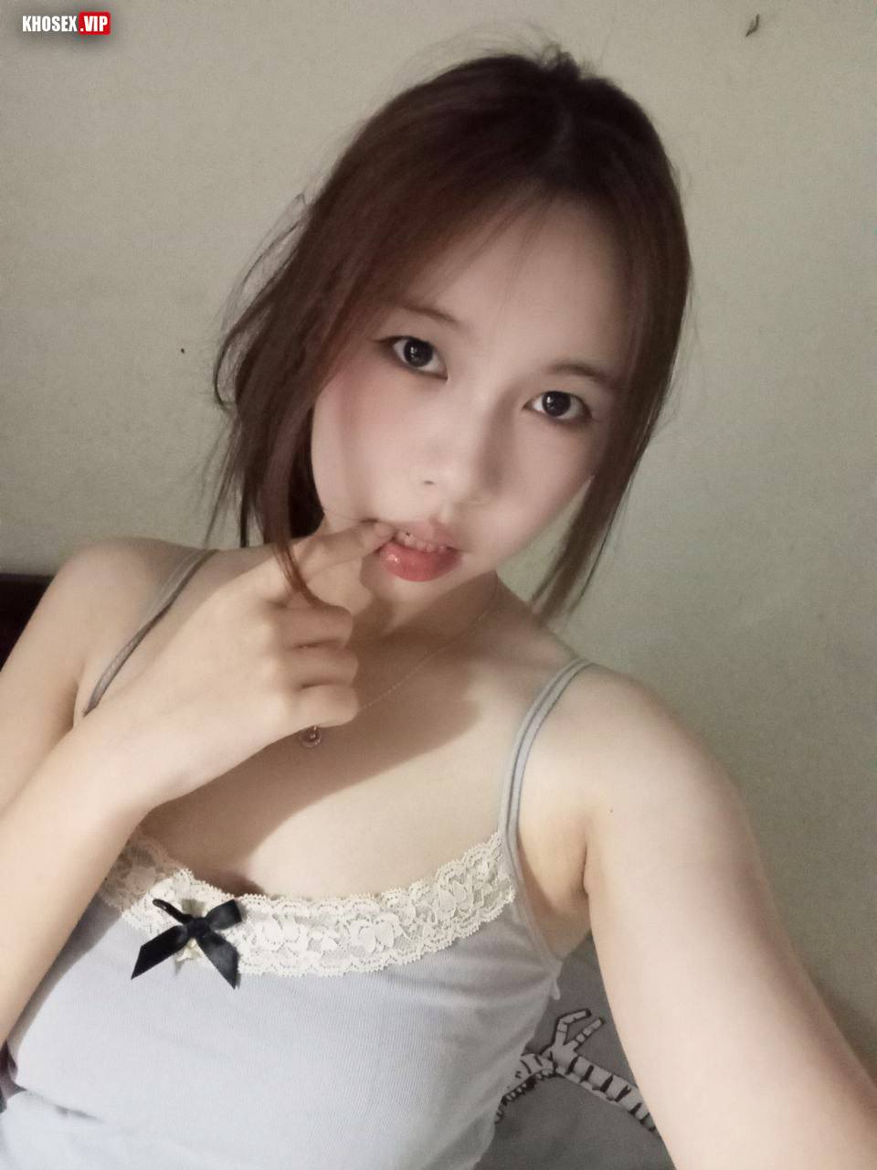 Full Clip Em gái cực xinh lộ clip sex địt nhau với bạn trai – P5 - Hình 06