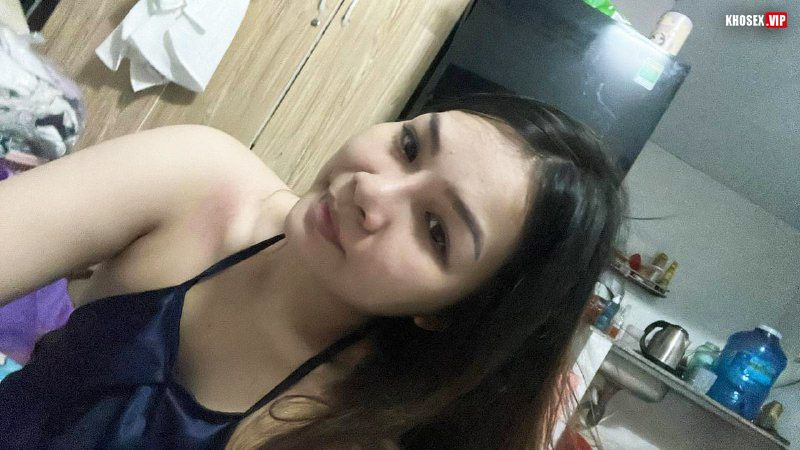 Lấy em về rồi mới biết em quá dâm - Hình 07