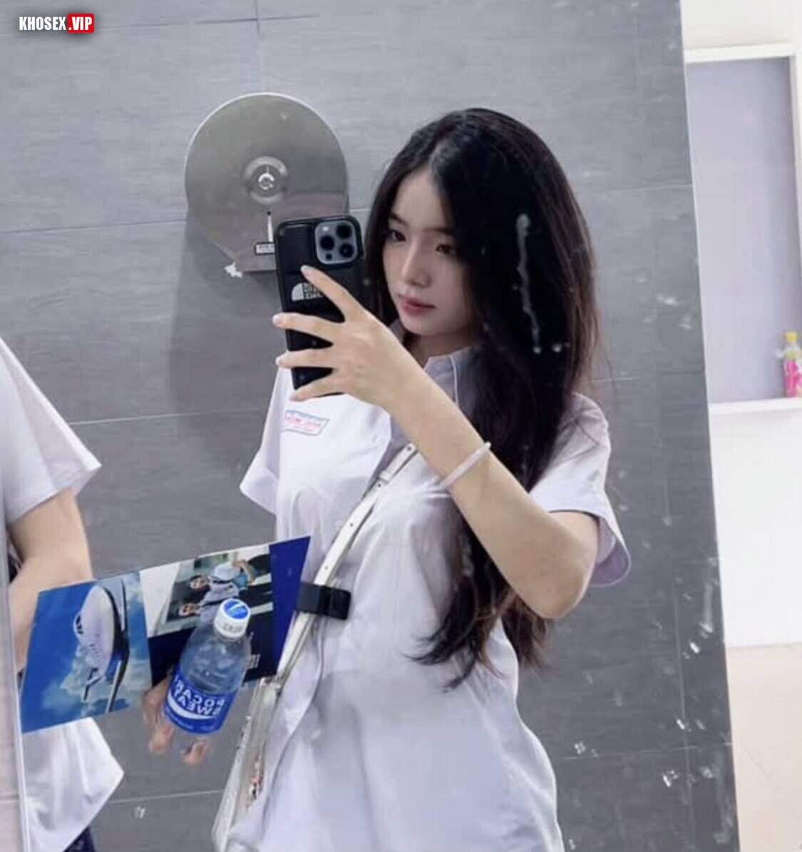 Siêu phẩm Lý Nhật Mai Thy 2k7 Hóc Môn - Hình 01