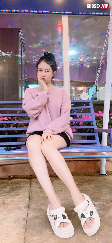 Thanh niên xăm mình đóng cặc vô lồn em ghệ sướng chảy nước - Hình 02