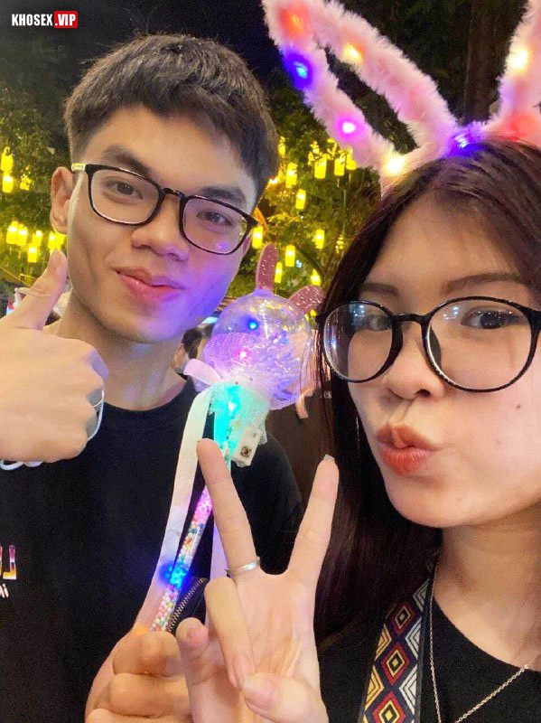 Cặc to chịch em người yêu sướng rên (Full Clip + Pic) - Hình 03