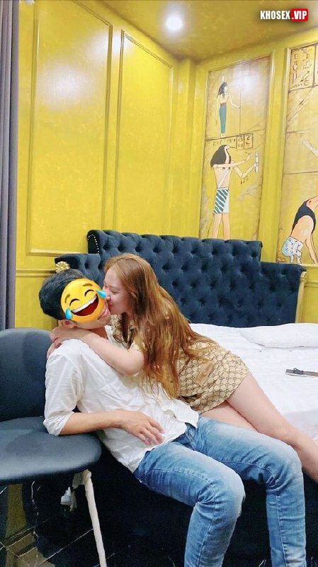 Cho vợ chơi some không bao với 2 thằng bạn rên dữ dội - Hình 01