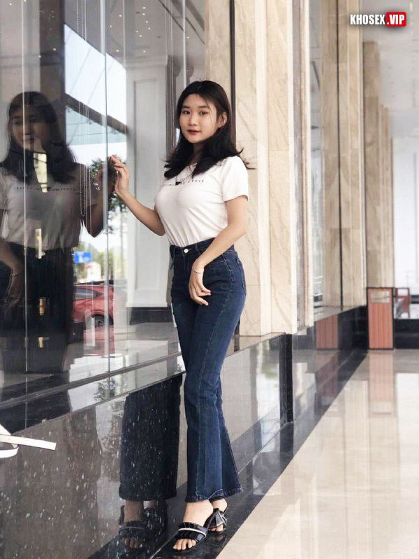 Chồng địt nát lồn vợ đi vợ sướng vợ đái ra mất - Hình 05