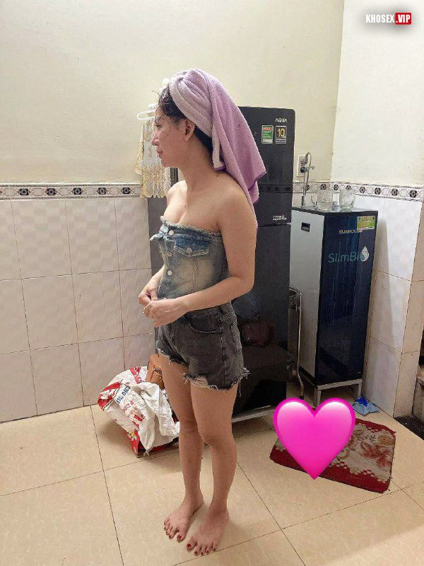 Clip sex việt Vợ chồng Bình Dương địt vợ lên đỉnh 6 lần trong 1 đêm xuất tinh ngập bướm - Phần 2 - Hình 09