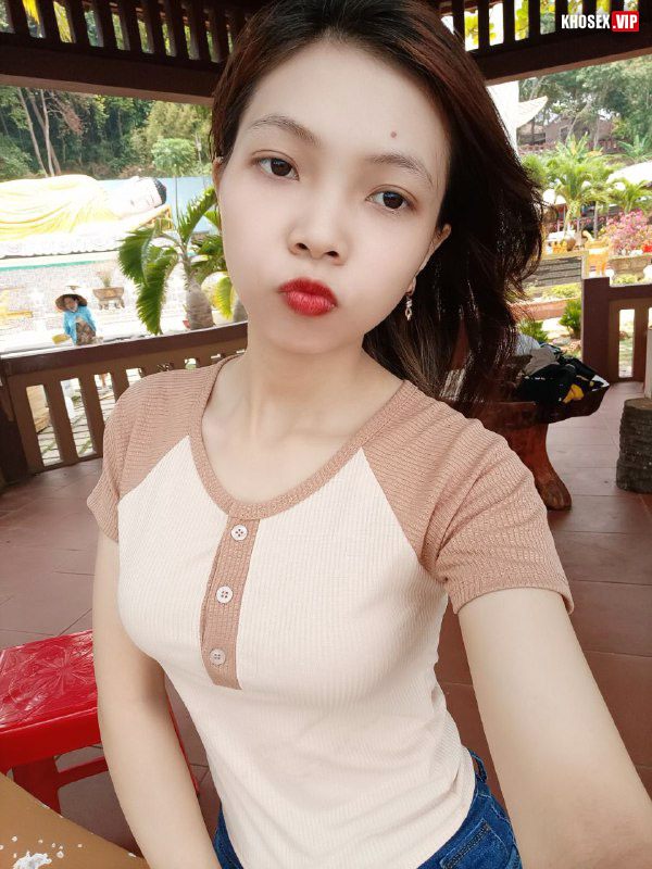 Con vừa ngủ là đè vợ ra mà chịch - Hình 02