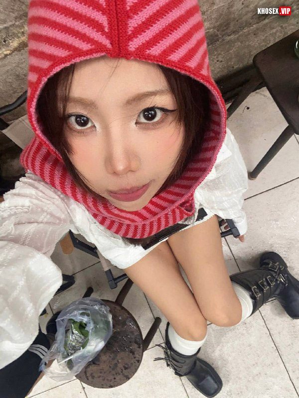 Địt nhân trần em rau xinh rên cực phê (Full Clip + Pic) - Hình 04