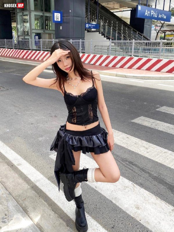 Địt nhân trần em rau xinh rên cực phê (Full Clip + Pic) - Hình 10