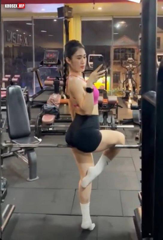 Em gymer Bùi Thu Hằng lộ clip sex địt nhau với người yêu trong khách sạn - Phần 2 - Hình 10