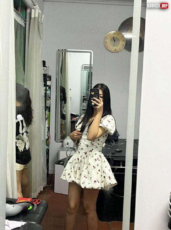 Gái xinh dẫn người yêu về nhà trọ đụ cho sướng nước nôi ra lênh láng - Hình 02