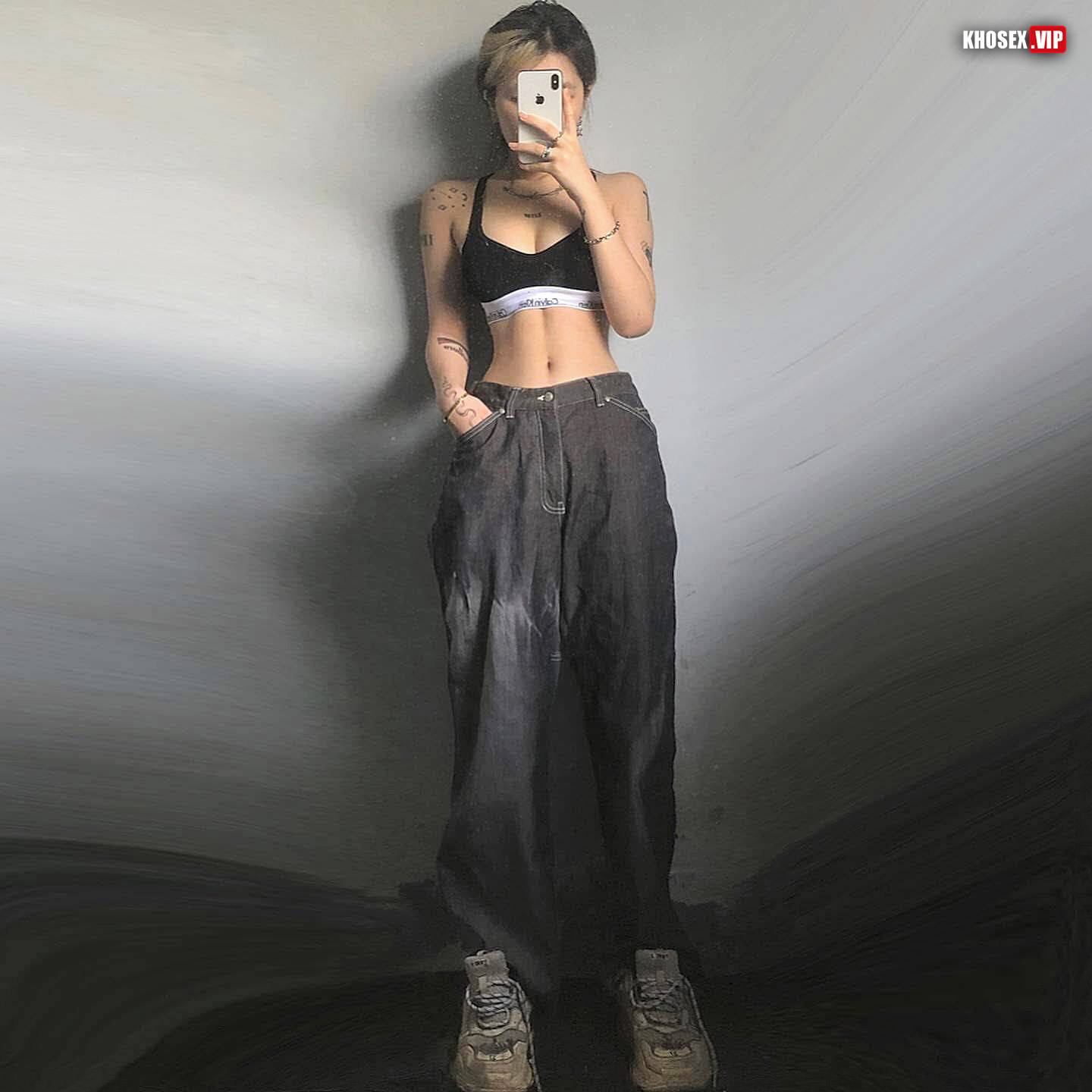 Lộ clip sex Hot IG Nguyễn Uyên Trang 40k follow (Full Clip + Pic) - Hình 25