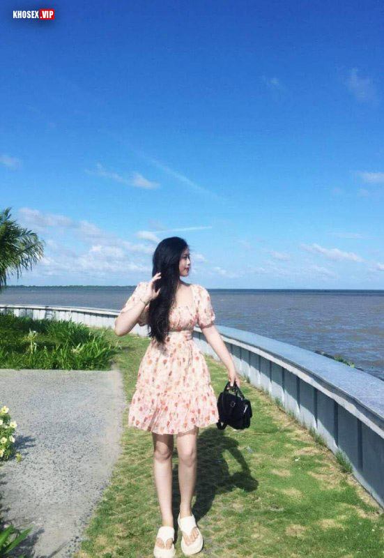 Lộ clip sex Vợ xinh dâm lồn múp thích được chồng đụ BDSM - Phần 1 - Hình 02