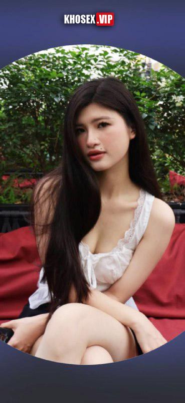 Sướng quá nứng quá anh địt em đi - Hình 01