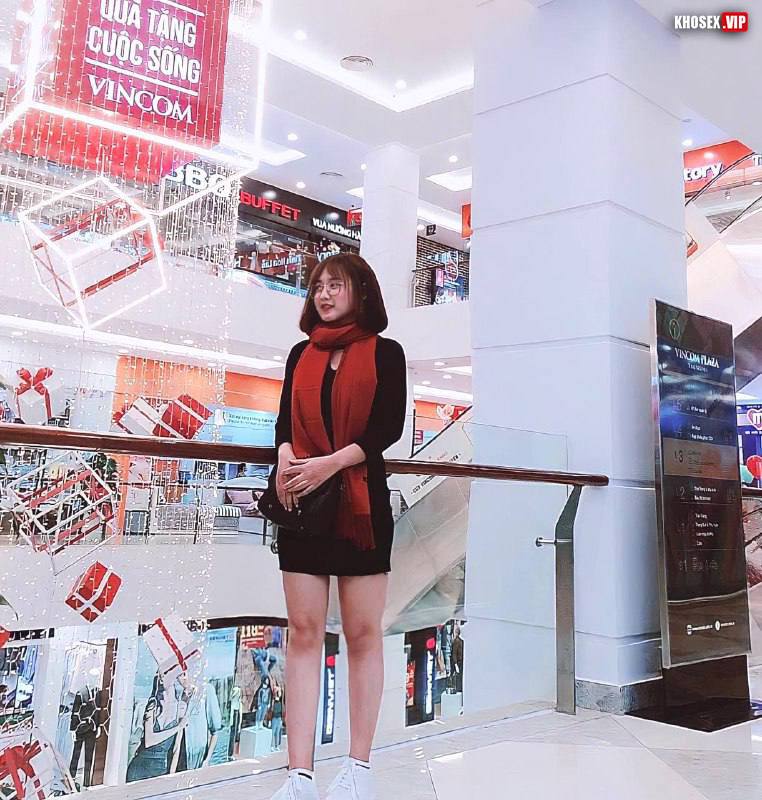 Thèm địt anh địt vào lồn em đi - Hình 03