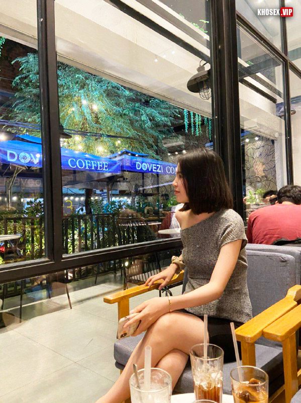 Vợ cuồng dâm thích chồng địt mạnh bạo BDSM - Hình 05