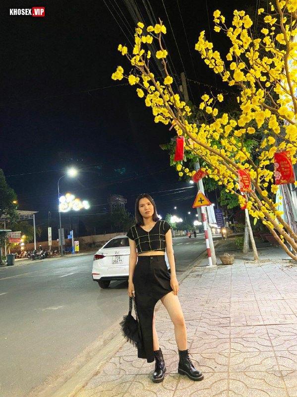 Vợ cuồng dâm thích chồng địt mạnh bạo BDSM - Hình 06