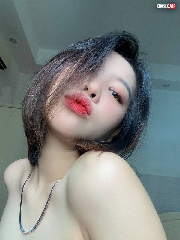 Vừa chịch vừa vỗ mông em người yêu cực ngon (Full Clip + Pic) - Hình 03