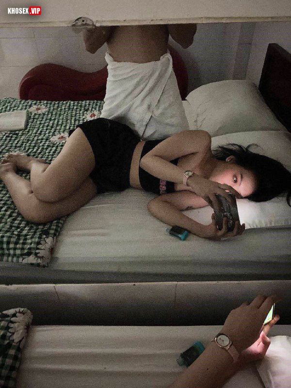 Vừa chịch vừa vỗ mông em người yêu cực ngon (Full Clip + Pic) - Hình 12