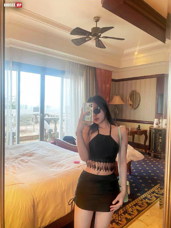 Vừa chịch vừa vỗ mông em người yêu cực ngon (Full Clip + Pic) - Hình 18