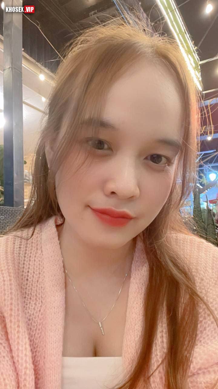 Cặp đôi thích đụ public chịch nhau trước cửa phòng trọ - Phần 2 - Hình 02