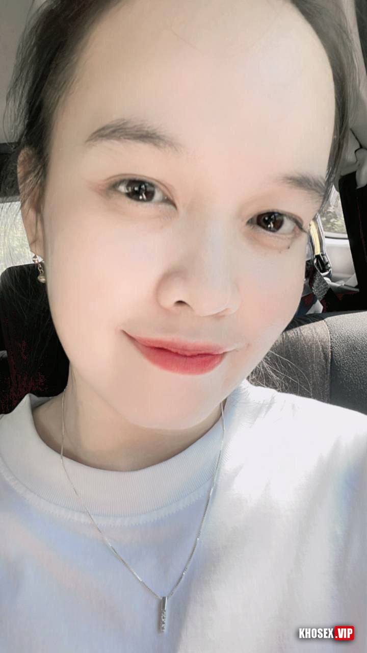 Cặp đôi thích đụ public chịch nhau trước cửa phòng trọ - Phần 2 - Hình 05