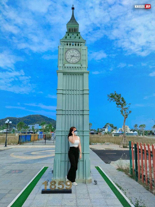 Cặp đôi thích đụ public chịch nhau trước cửa phòng trọ - Phần 2 - Hình 08