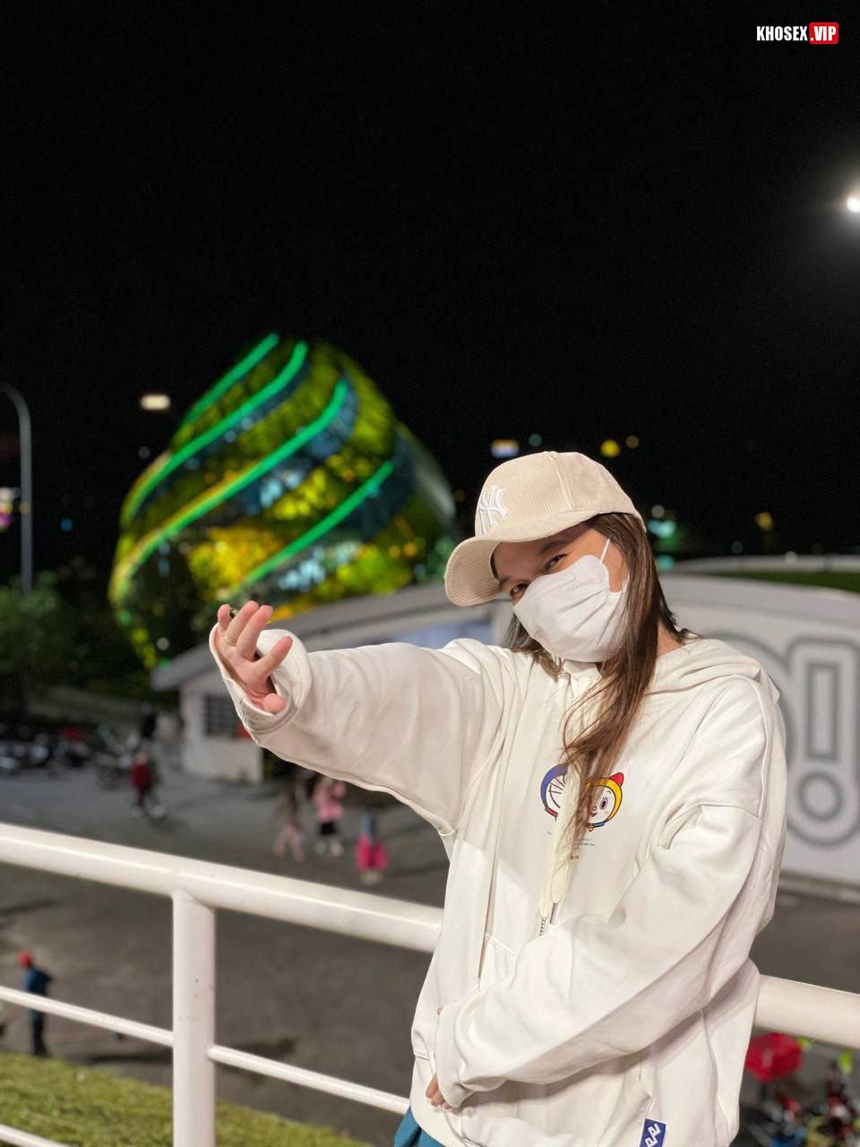 Cặp đôi thích đụ public chịch nhau trước cửa phòng trọ - Phần 2 - Hình 09