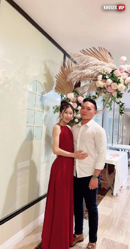 Chơi cùng lúc 2 con cặc mới thoả mãn lồn dâm của vợ - Hình 01