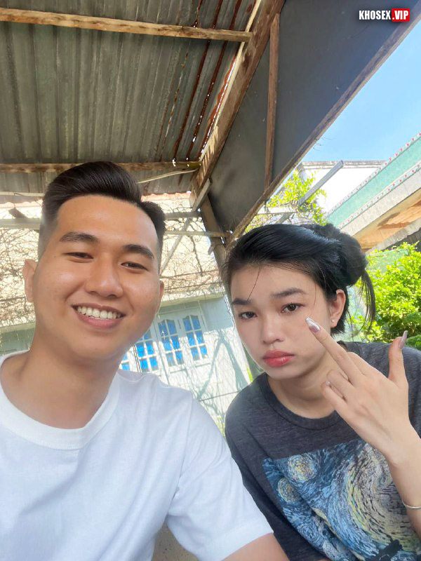 Clip sex Em teen xinh và bạn trai, em bú cái nét dâm quá - Phần 2 -Hình 06