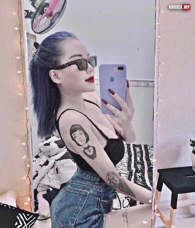 Cưỡi ngựa em sướng quá bướm ra nhiều nước ướt hết chim - Hình 04