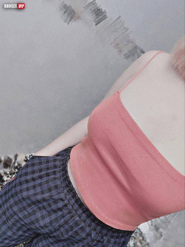 Cưỡi ngựa em sướng quá bướm ra nhiều nước ướt hết chim - Hình 07