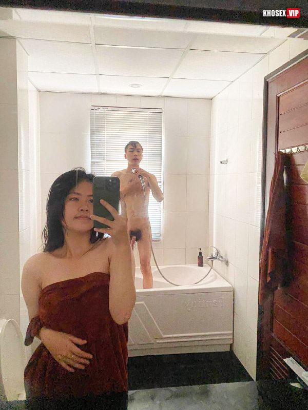 Đang đụ mà em hỏi chồng yêu mình em thôi - Hình 03