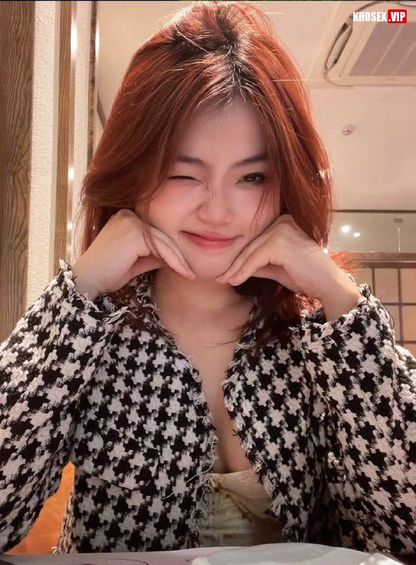 Gái xinh bú cu anh cả buổi mới cho anh địt - Hình 01