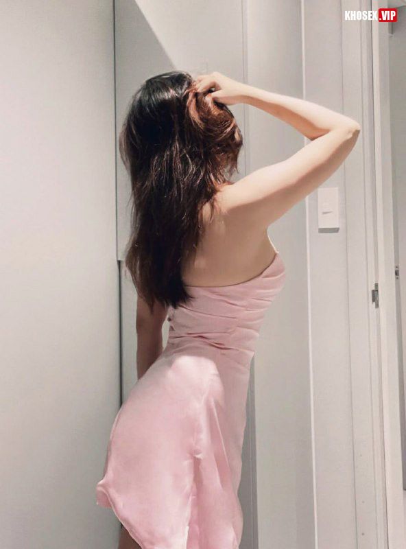 Gái xinh bú cu anh cả buổi mới cho anh địt - Hình 02