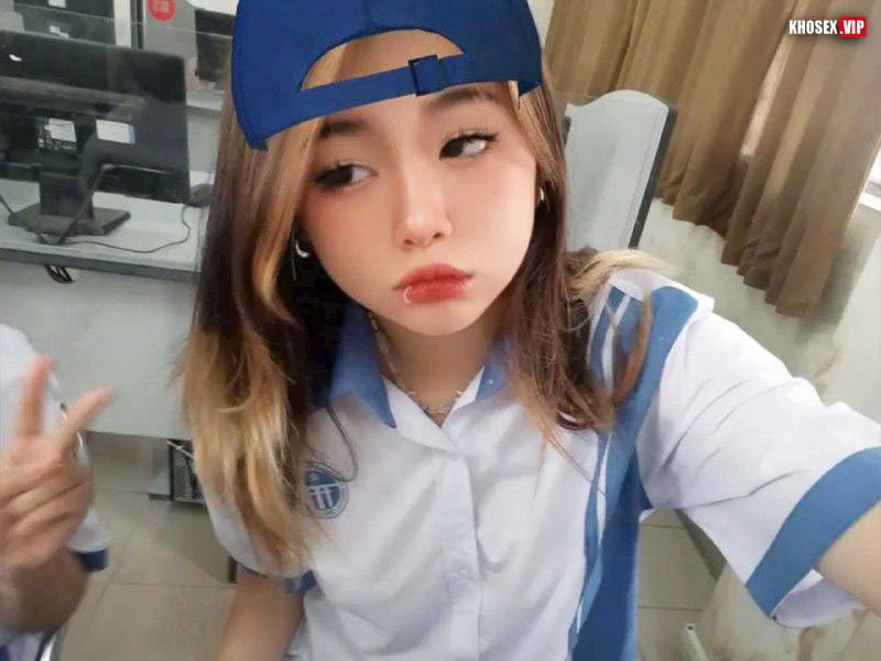 Lộ clip sex đụ em sinh viên sướng căng mông - Hình 01