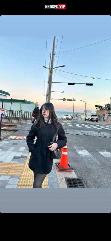 Vợ dâm cưỡi ngựa sướng dâm thủy ra lênh láng - Hình 04