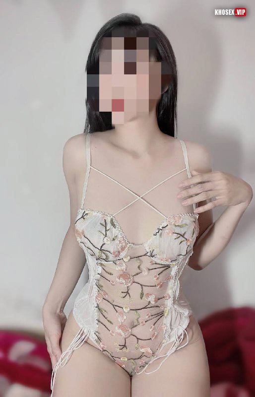 Cặc anh dài quá làm lồn em sướng bắn nước - Hình 04