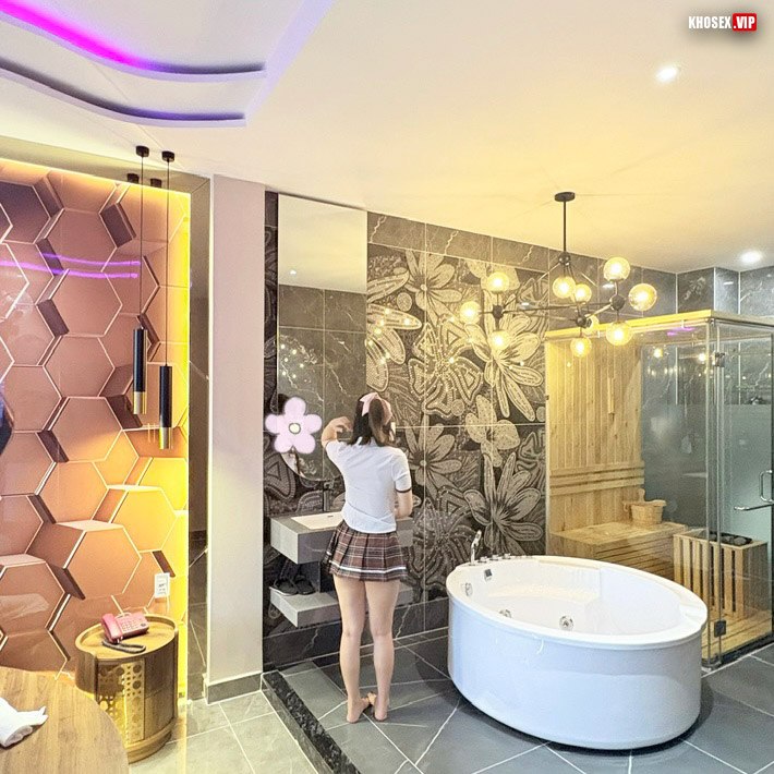 Địt em Loli 2k mặt xinh bím nhiều nước - Hình 08