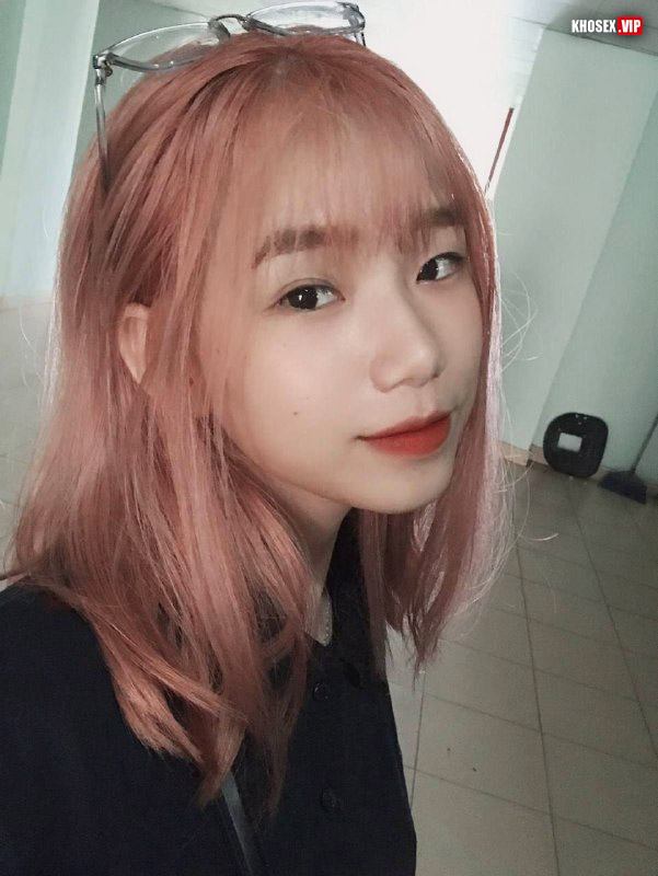 Địt em người yêu lồn không lông xinh gái chơi cực phê (Full Clip + Pic) - Hình 01