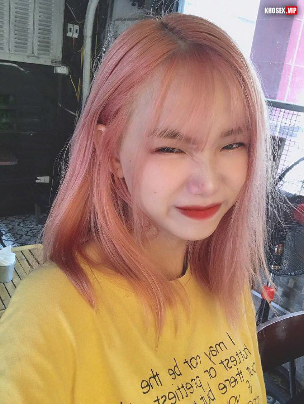 Địt em người yêu lồn không lông xinh gái chơi cực phê (Full Clip + Pic) - Hình 02