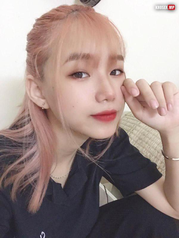 Địt em người yêu lồn không lông xinh gái chơi cực phê (Full Clip + Pic) - Hình 03