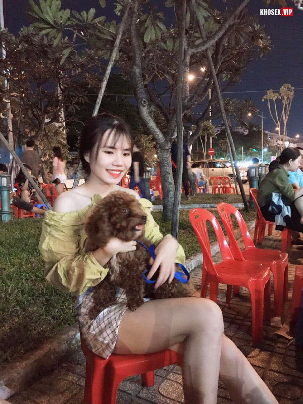 Em đang rửa bát mà anh móc bướm đòi chịch (Full Clip + Pic) - Hình 01