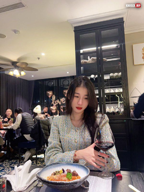 Em học sinh bị bạn trai chịch em rên như bị cắt tiết (Full Clip + Pic) - Hình 03