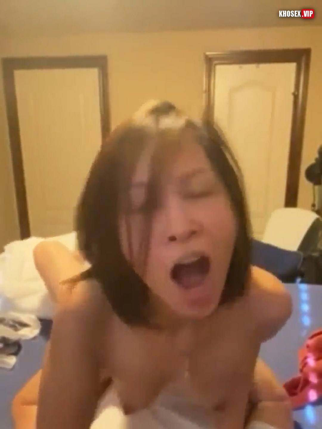 Máy bay U40 ngoại tình với đồng nghiệp trẻ đụ không bao bắn vào trong phê lòi lồn (Full Clip + Pic) - Hình 10