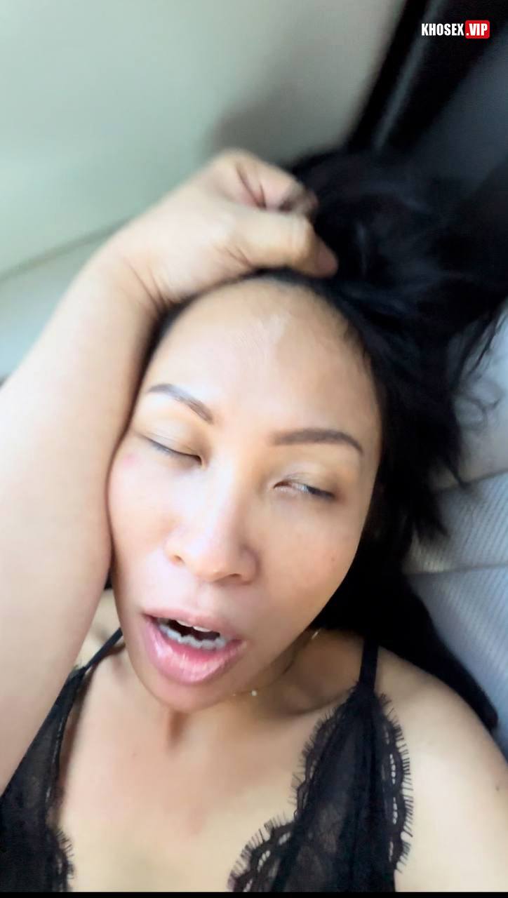 Máy bay U40 ngoại tình với đồng nghiệp trẻ đụ không bao bắn vào trong phê lòi lồn (Full Clip + Pic) - Hình 29