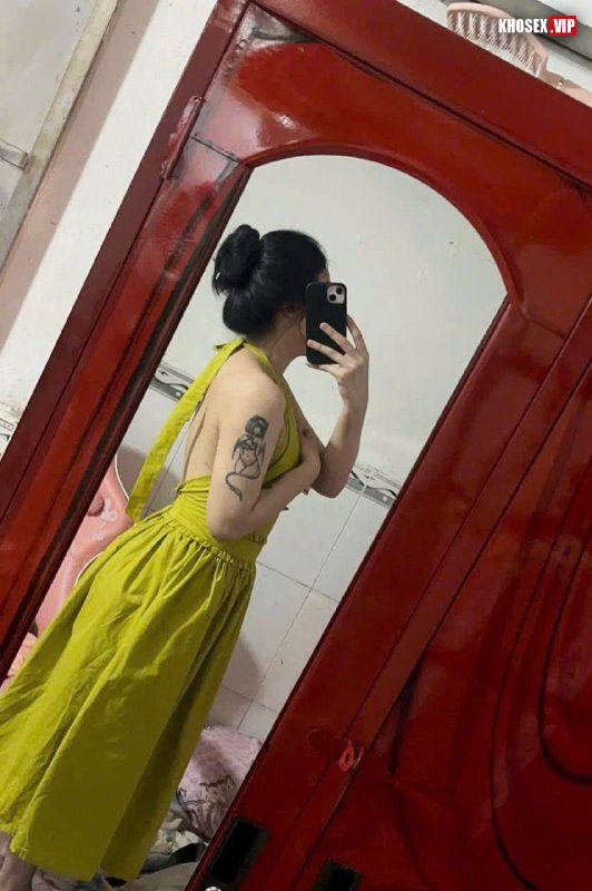 Cặc to tuột quần chịch em rau xinh lồn múp trong phòng trọ (Full Clip + Pic) - Hình 13