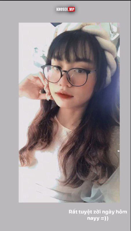 Đặng Xuân Thảo 2k3 em sinh viên kính cận lộ clip sex địt nhau cùng bạn trai (Full Clip + Pic) - Hình 04