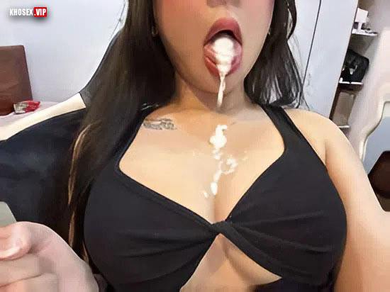 Gái xinh dâm đãng làm slave chiều người yêu (Full Clip + Pic) - Hình 08